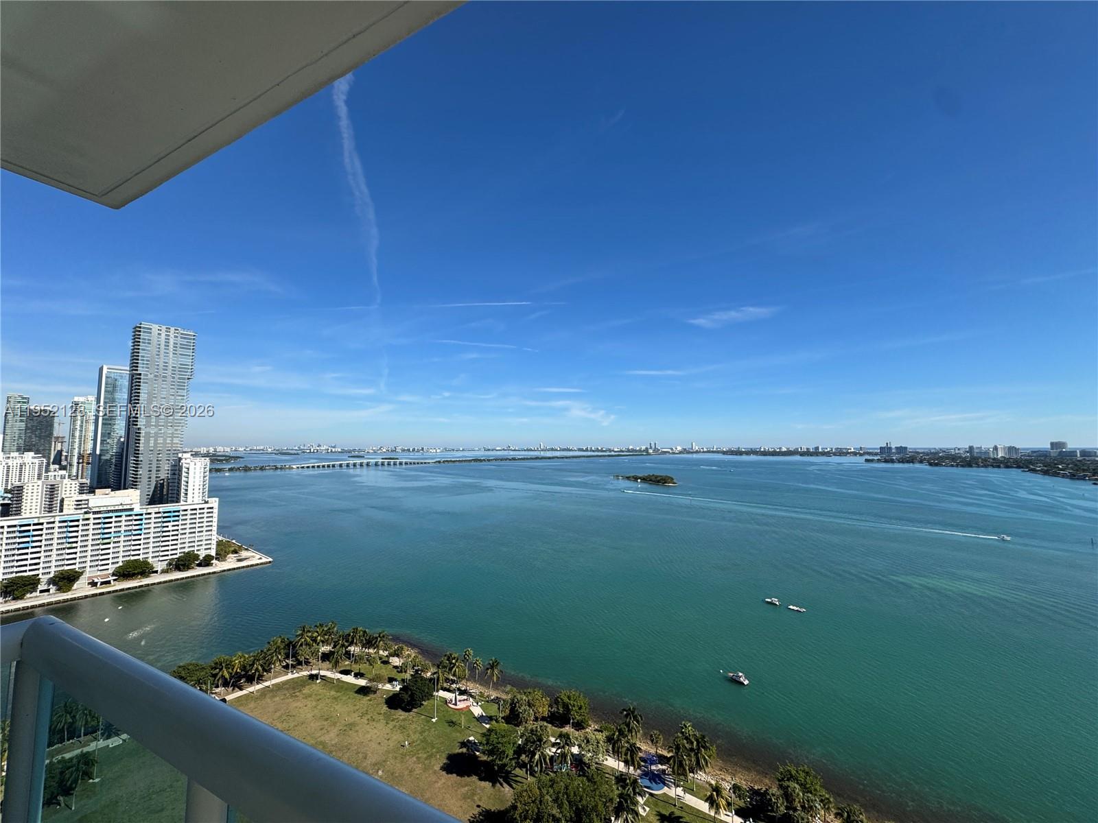 View photos, virtual tours, details... 1800 N Bayshore Dr 2903