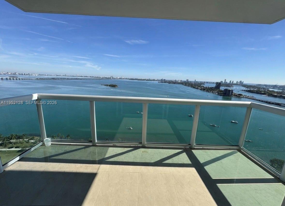 View photos, virtual tours, details... 1800 N Bayshore Dr 2903