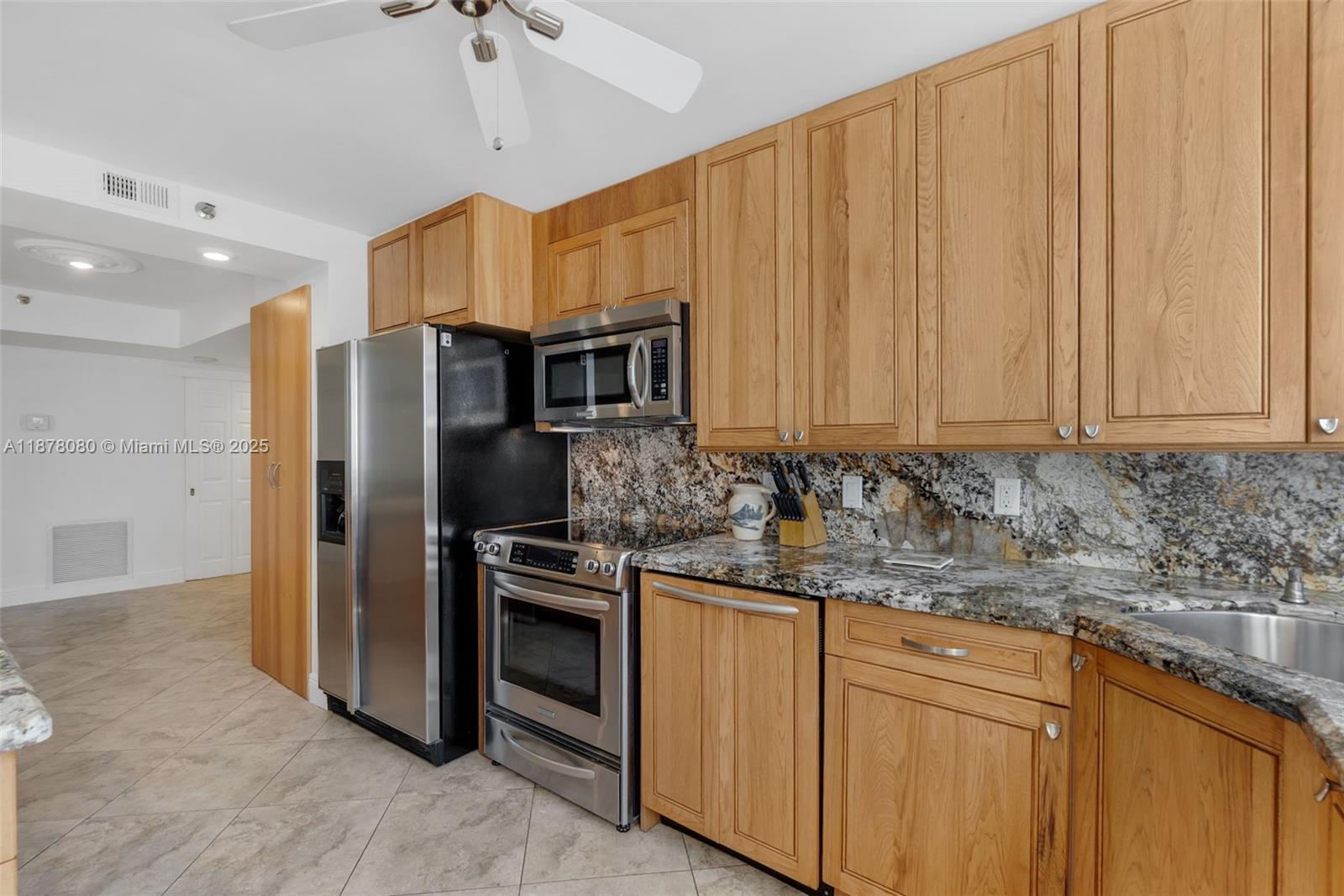 RENAISSANCE OF POMPANO BE - Residential Lease