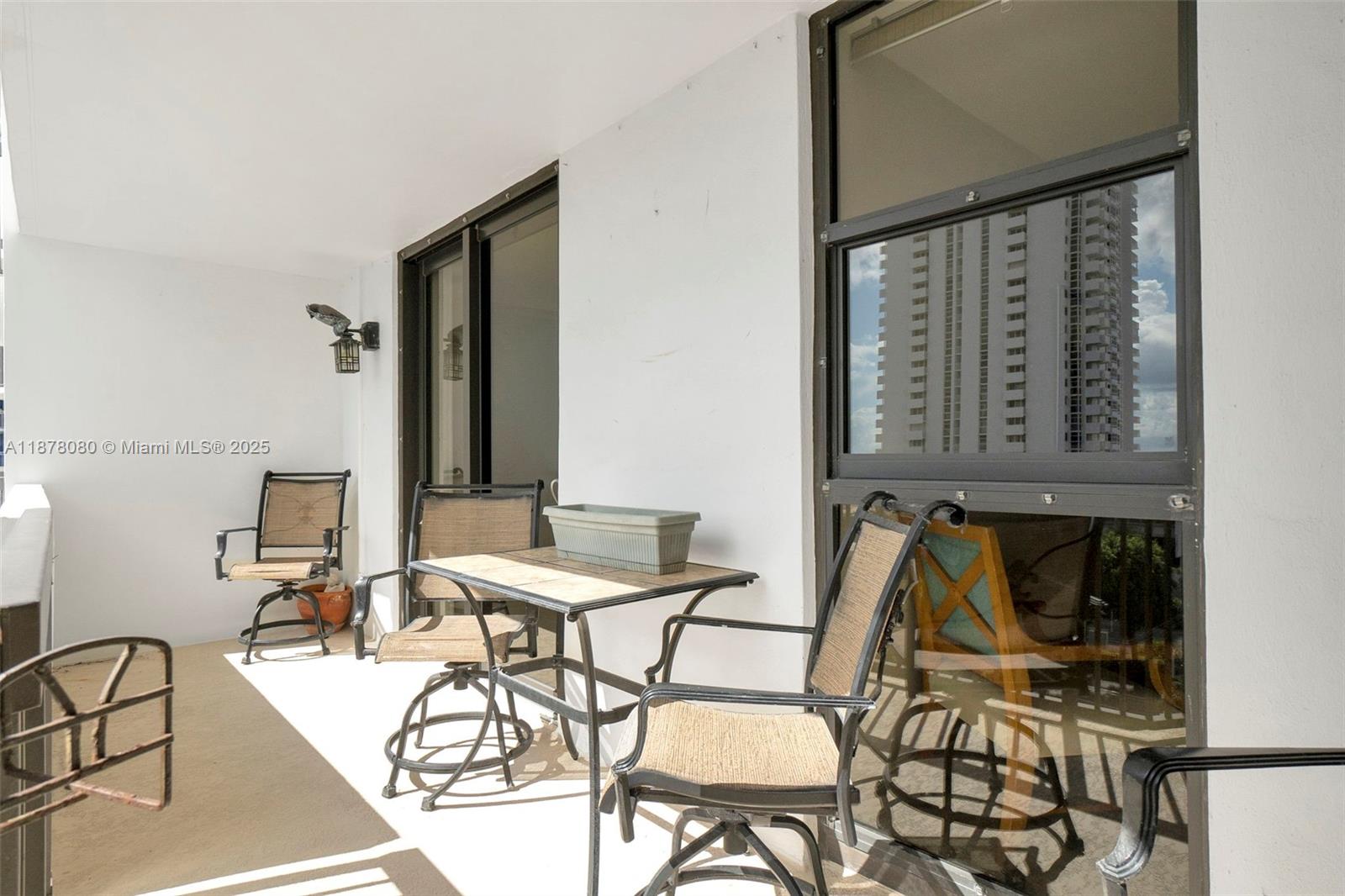 RENAISSANCE OF POMPANO BE - Residential Lease