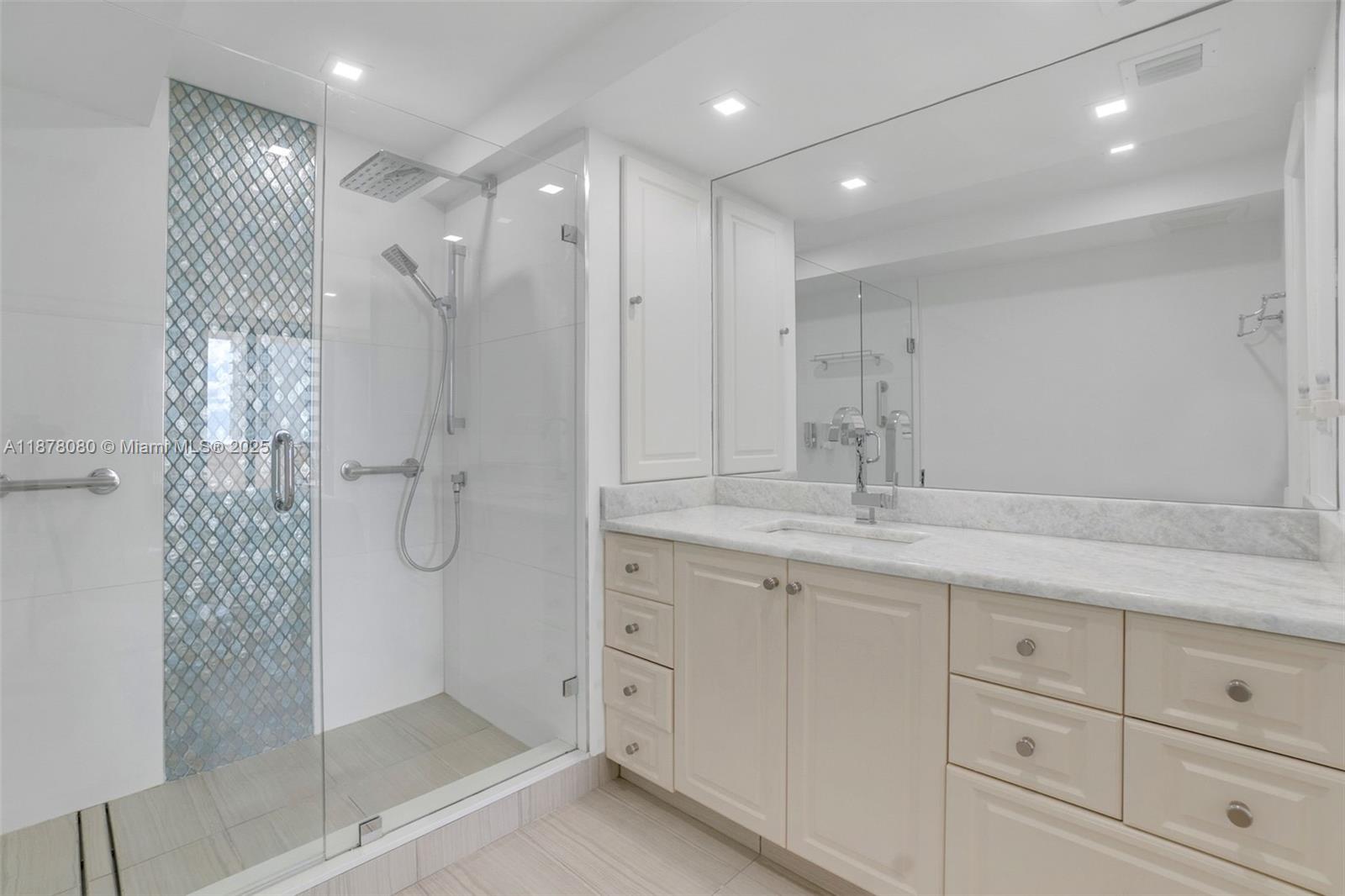 RENAISSANCE OF POMPANO BE - Residential Lease