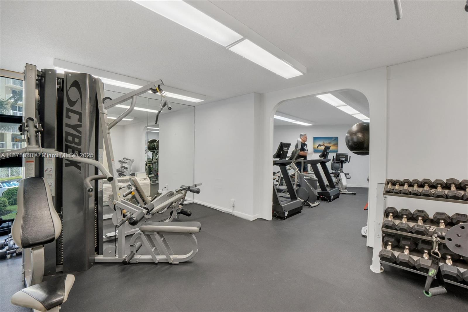 RENAISSANCE OF POMPANO BE - Residential Lease