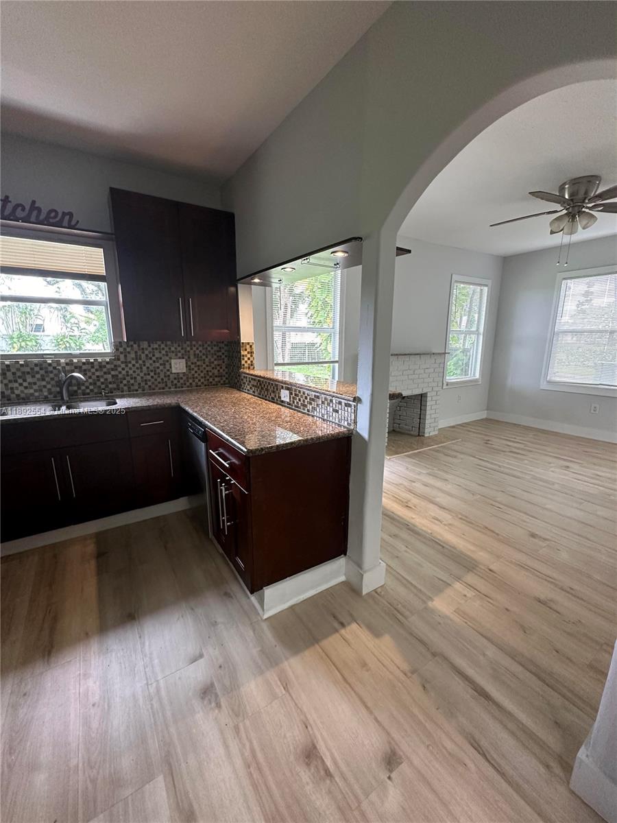 DANIA BEACH - Residential Lease