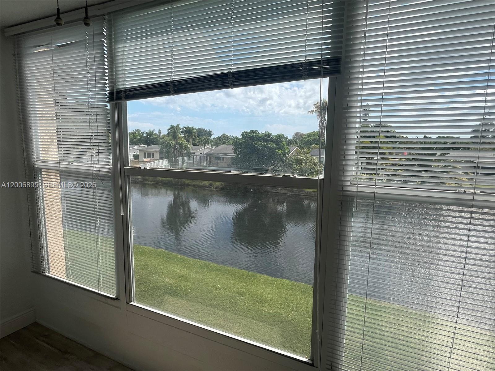 SUNRISE LAKES 61 CONDO - Residential