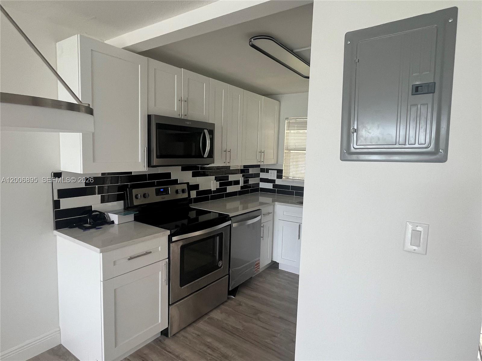 SUNRISE LAKES 61 CONDO - Residential