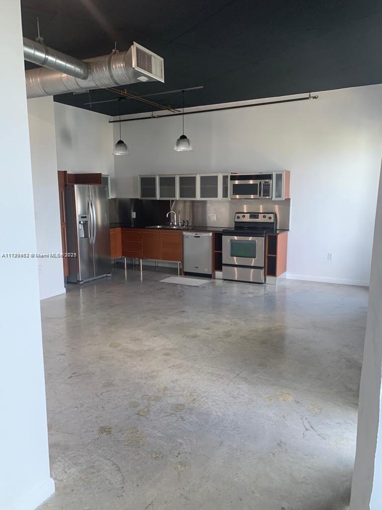 Rental Property at 10 Sw South River Dr 1805, Miami, Broward County, Florida - Bedrooms: 1 
Bathrooms: 1  - $2,600 MO.