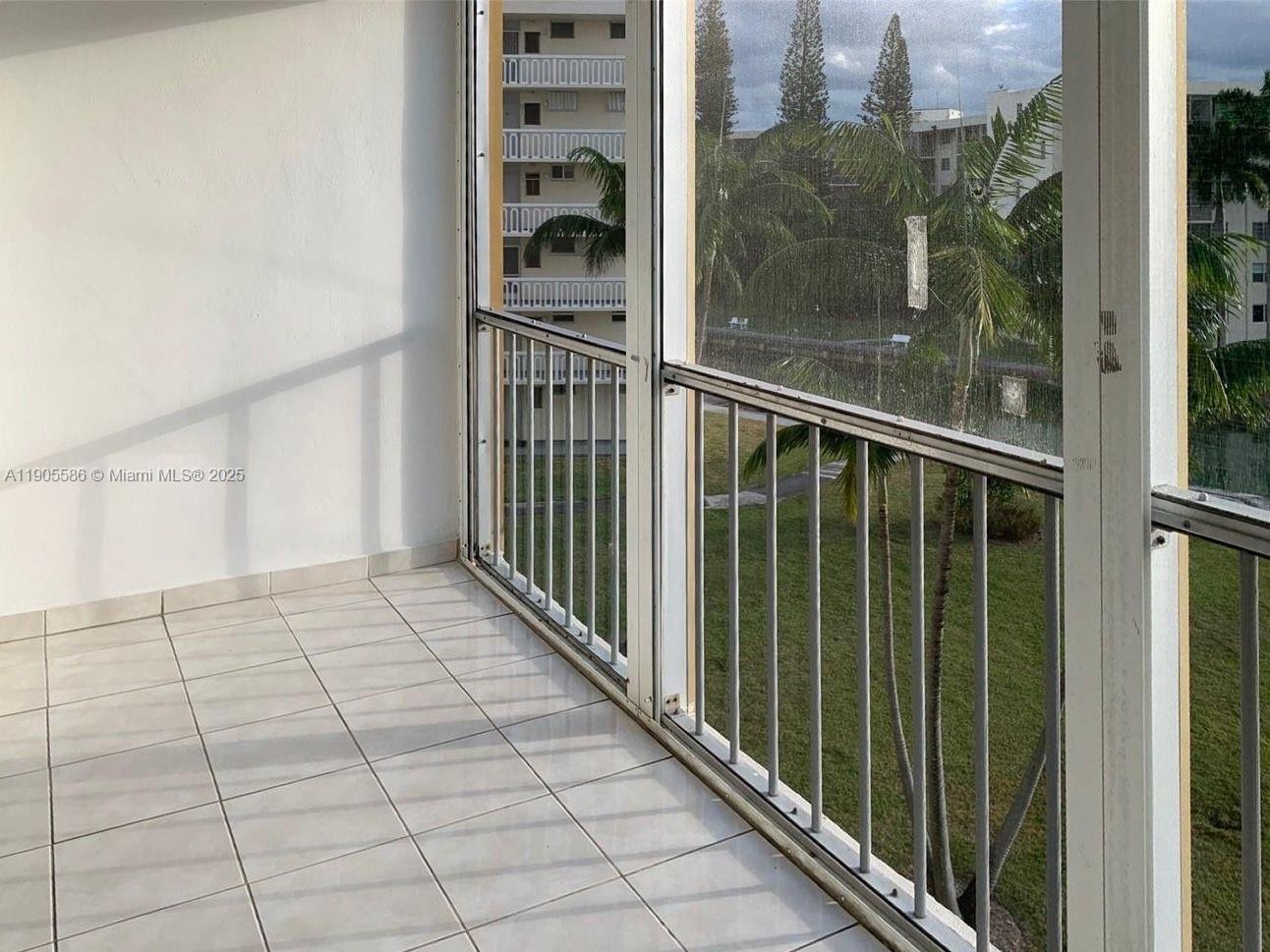 POINT EAST SEC II CONDO - Residential