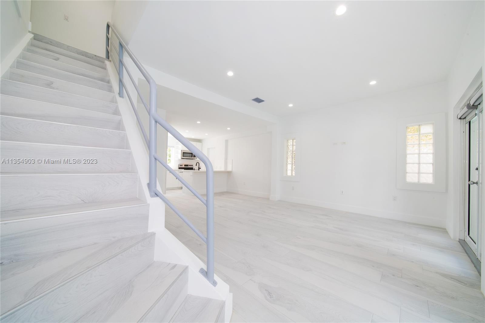 CAPRI CONDO - Residential Lease