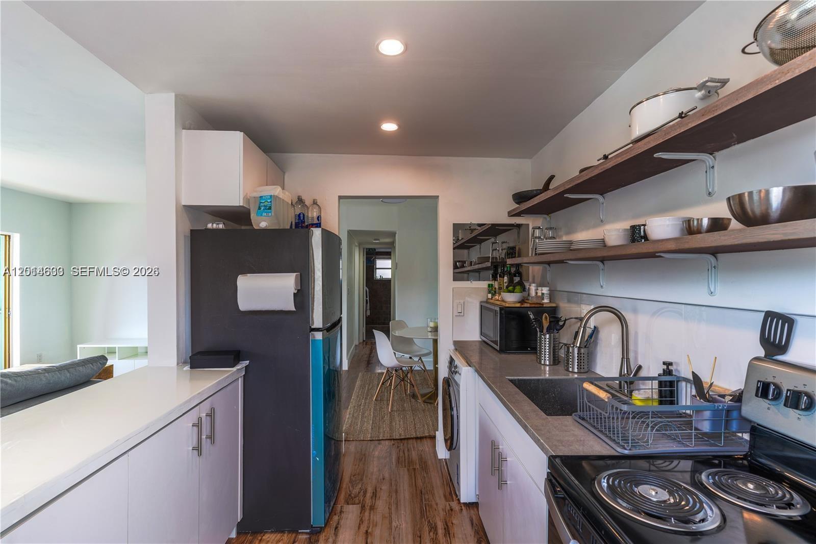 EAST BREEZE CONDOMINIUM - Residential Lease