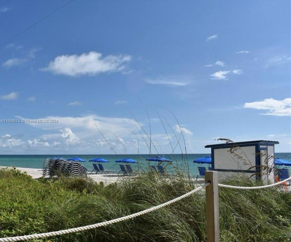 AKOYA CONDO - Residential Lease