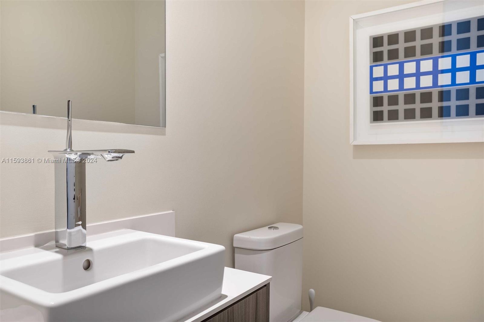 101 CONDOMINIUM - Residential