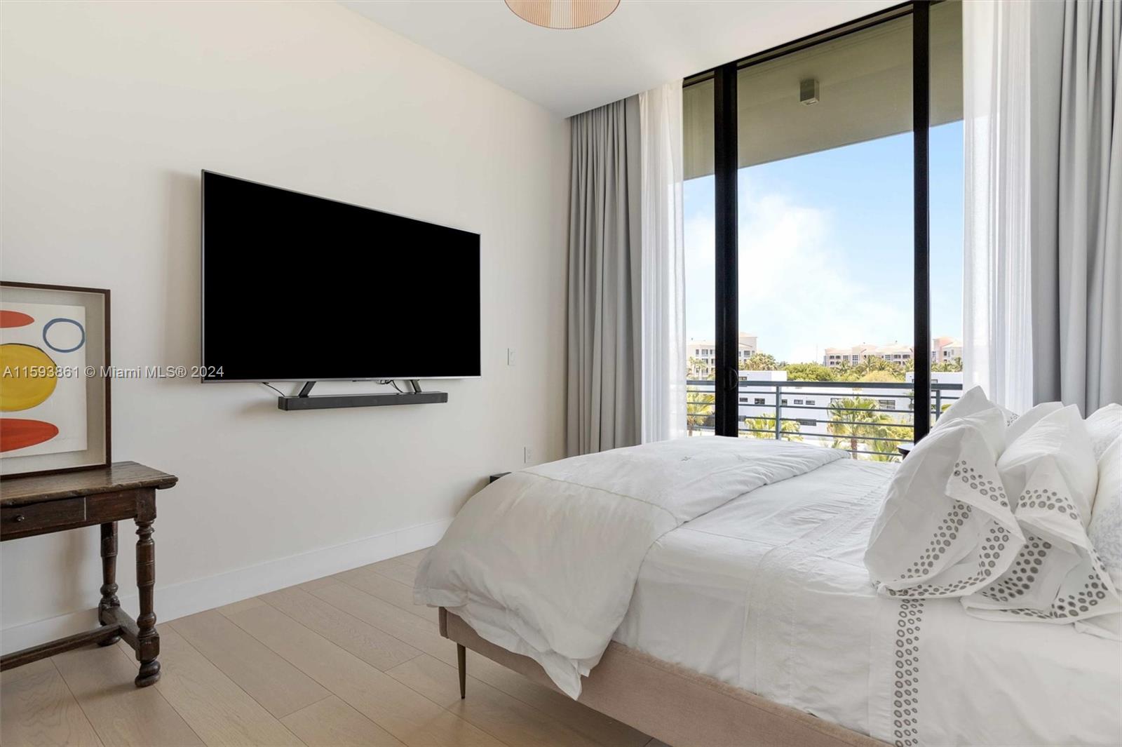 101 CONDOMINIUM - Residential