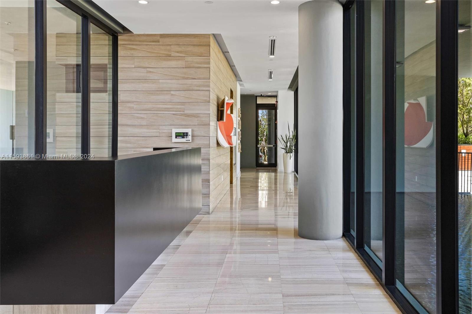 101 CONDOMINIUM - Residential