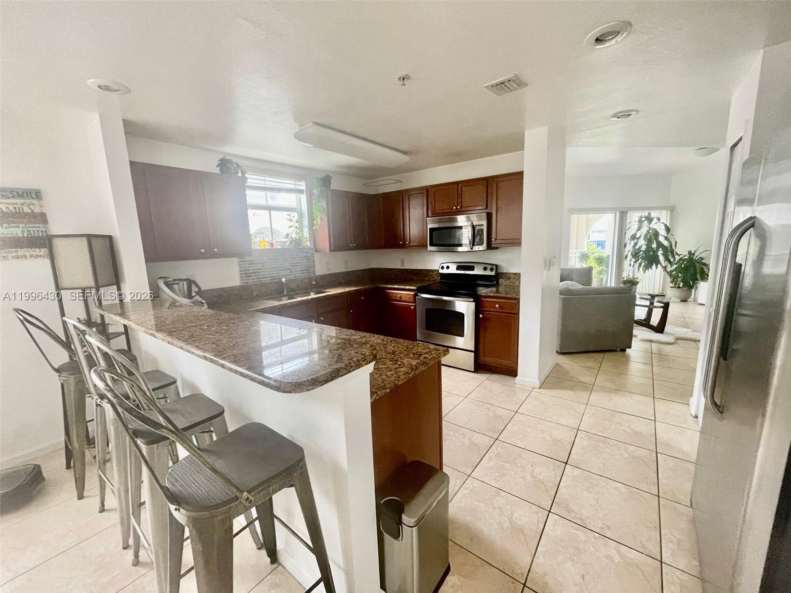 ST MORITZ AT DORAL CONDO - Residential