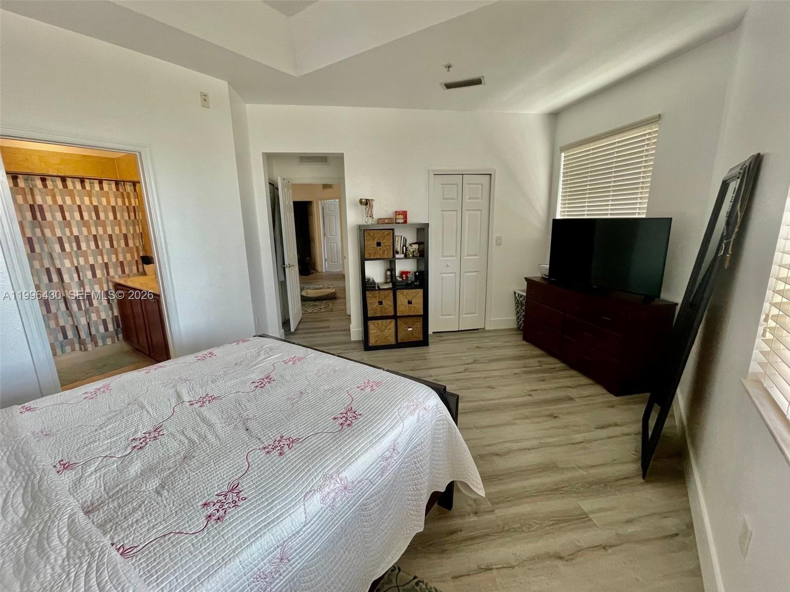 ST MORITZ AT DORAL CONDO - Residential