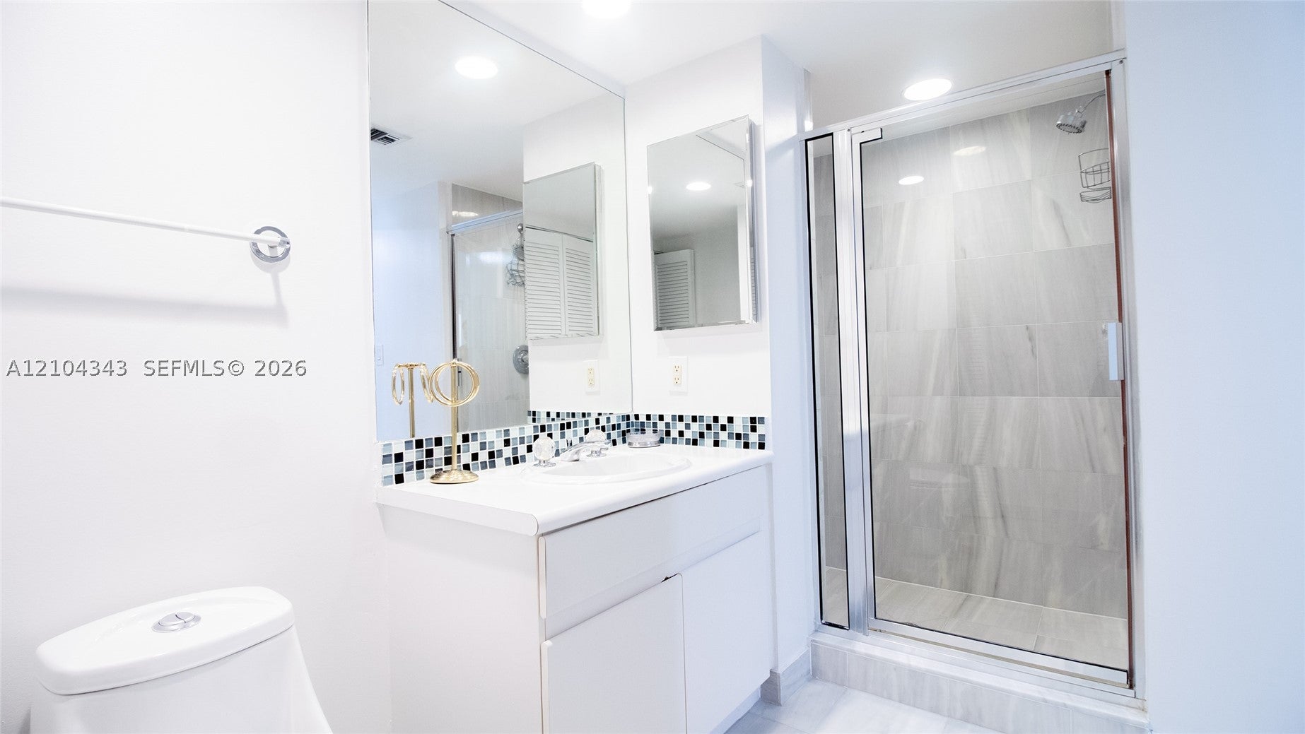 View photos, virtual tours, details... 16425 Collins Ave 1215