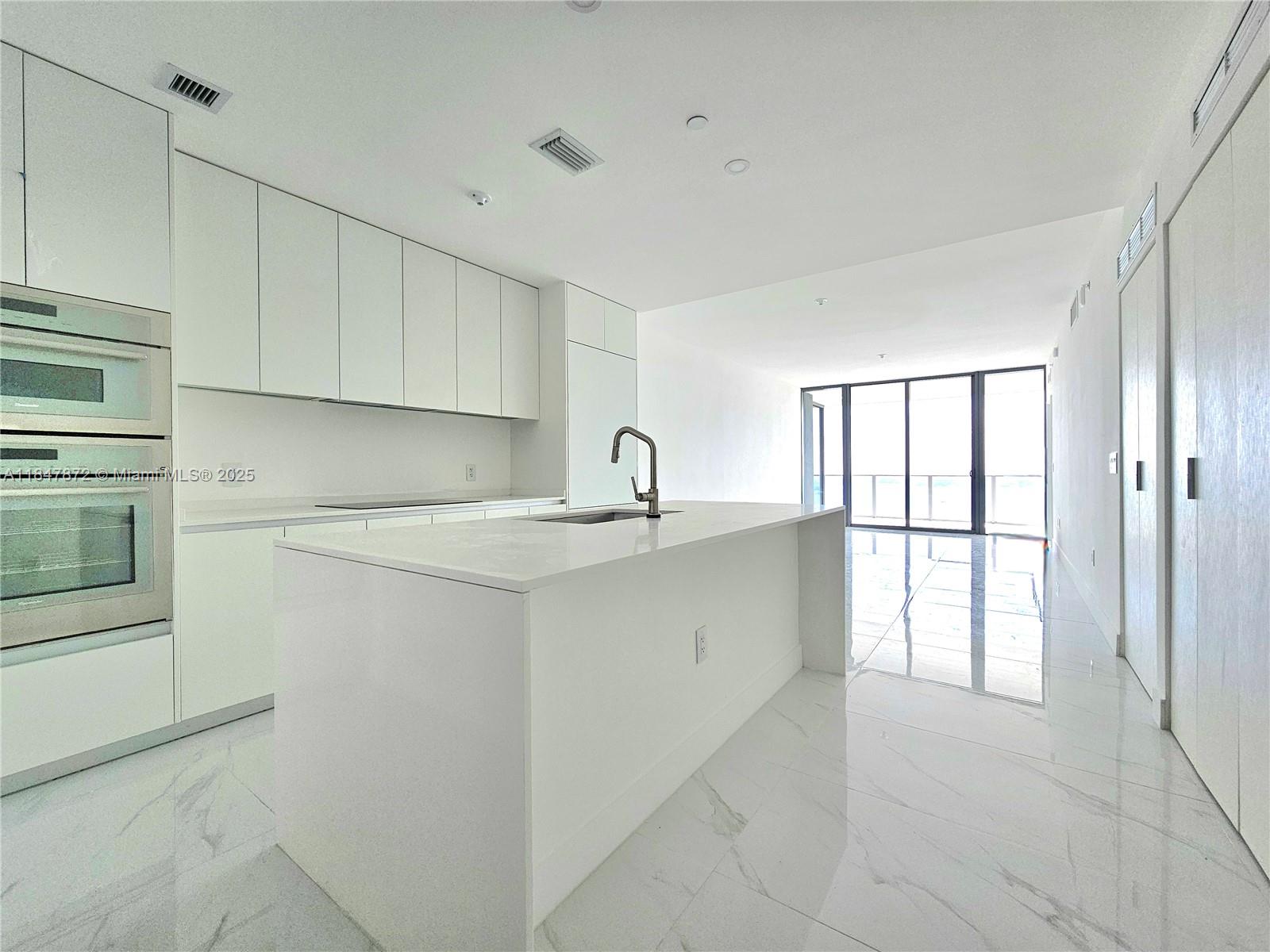 700 NE 24th ST 3502