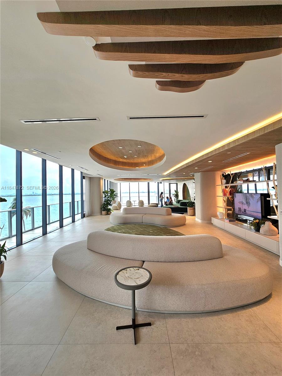 ARIA RESERVE - Residential