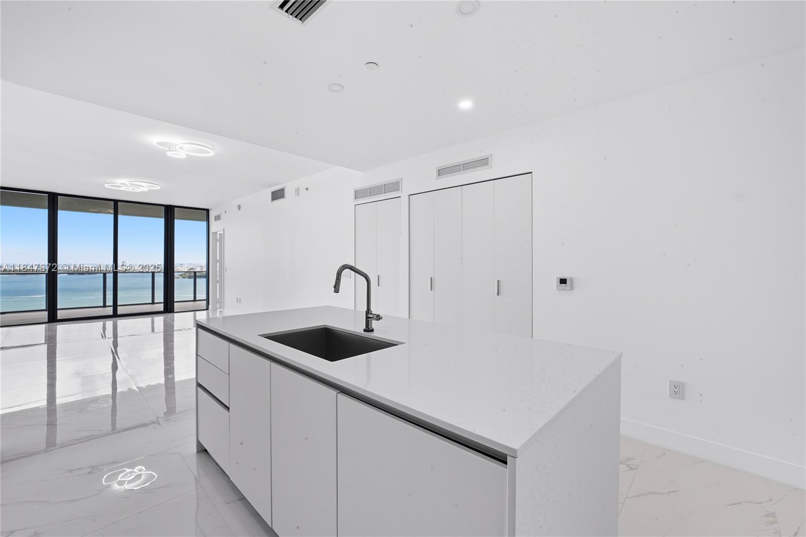 ARIA RESERVE - Residential