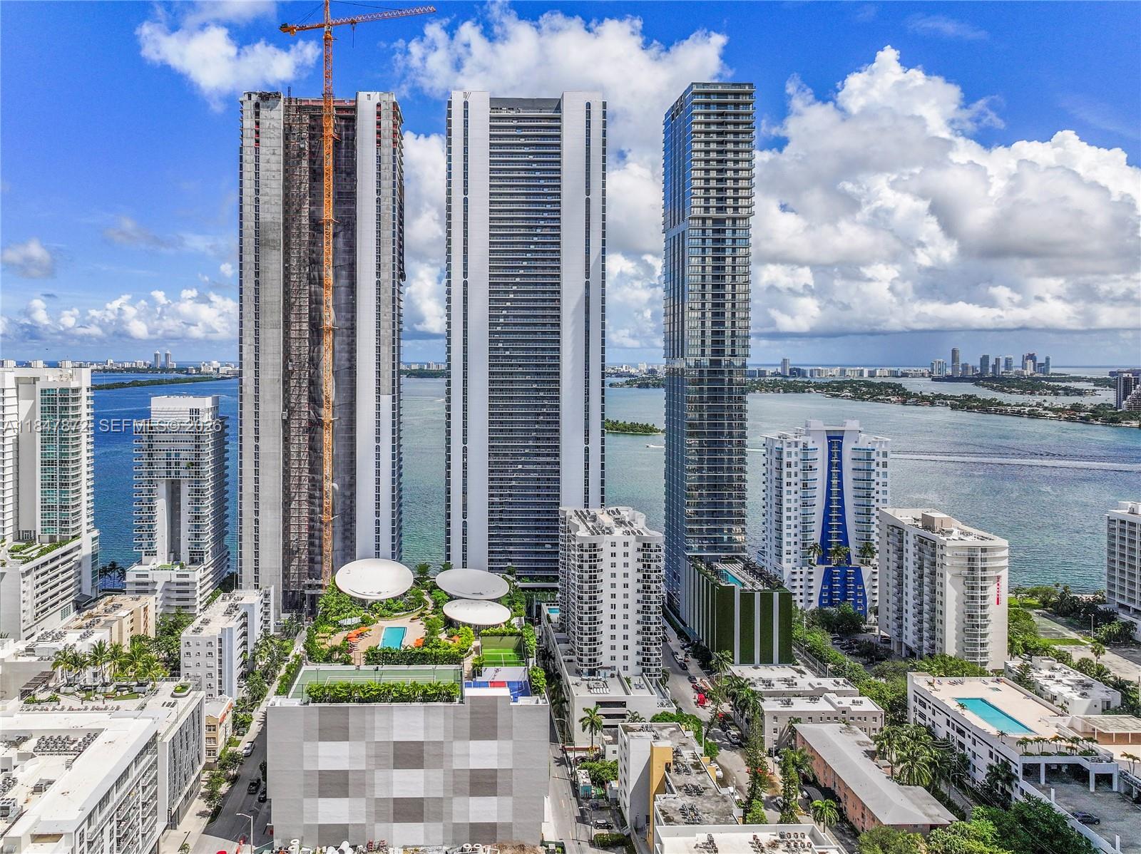 ARIA RESERVE - Residential