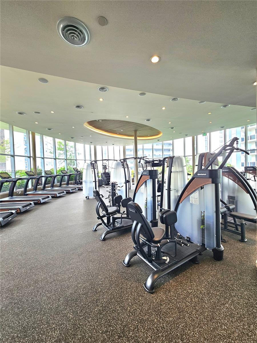 ARIA RESERVE - Residential