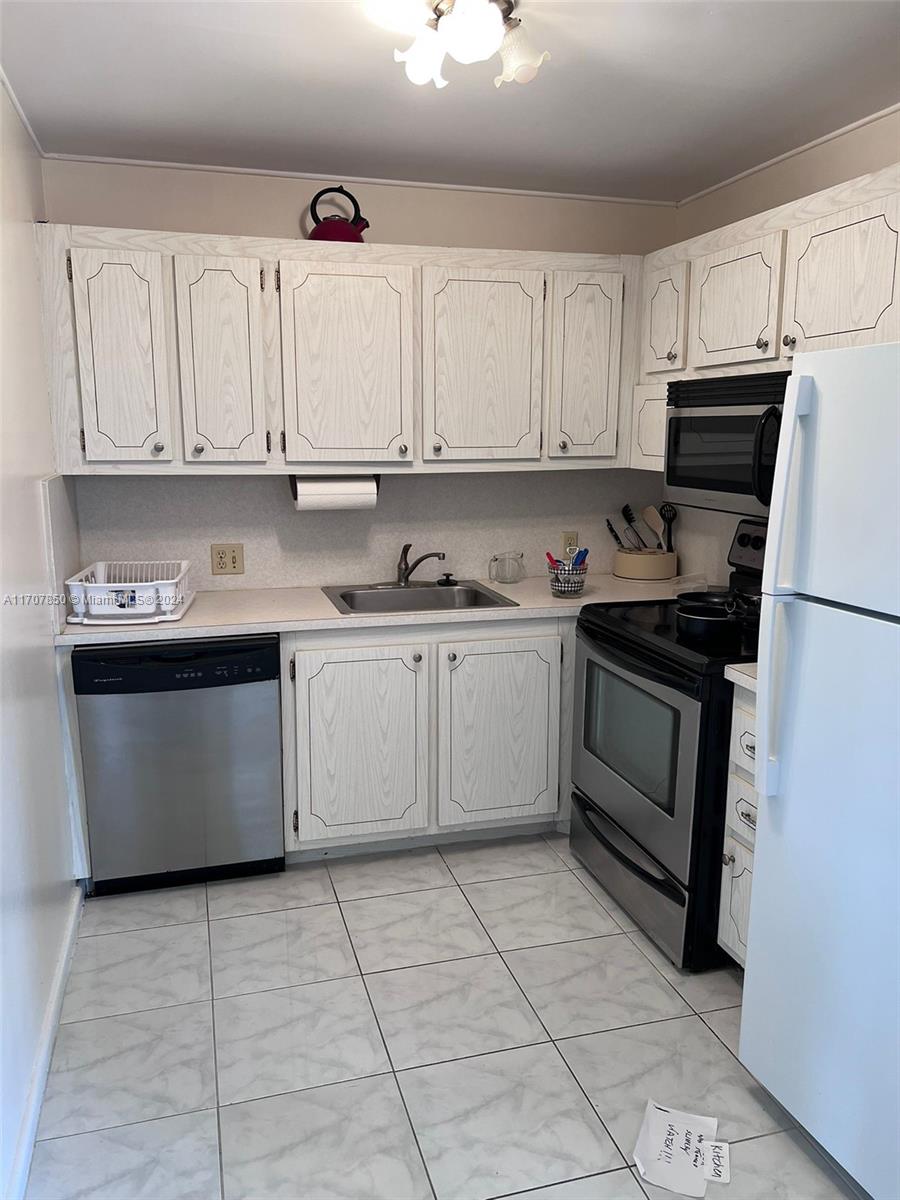 FANSHAW AT CENTURY VILLAG - Residential
