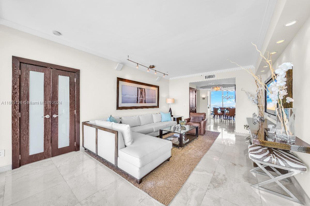 PORTOFINO TOWER CONDO - Residential