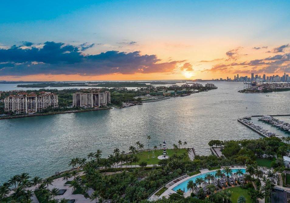 PORTOFINO TOWER CONDO - Residential