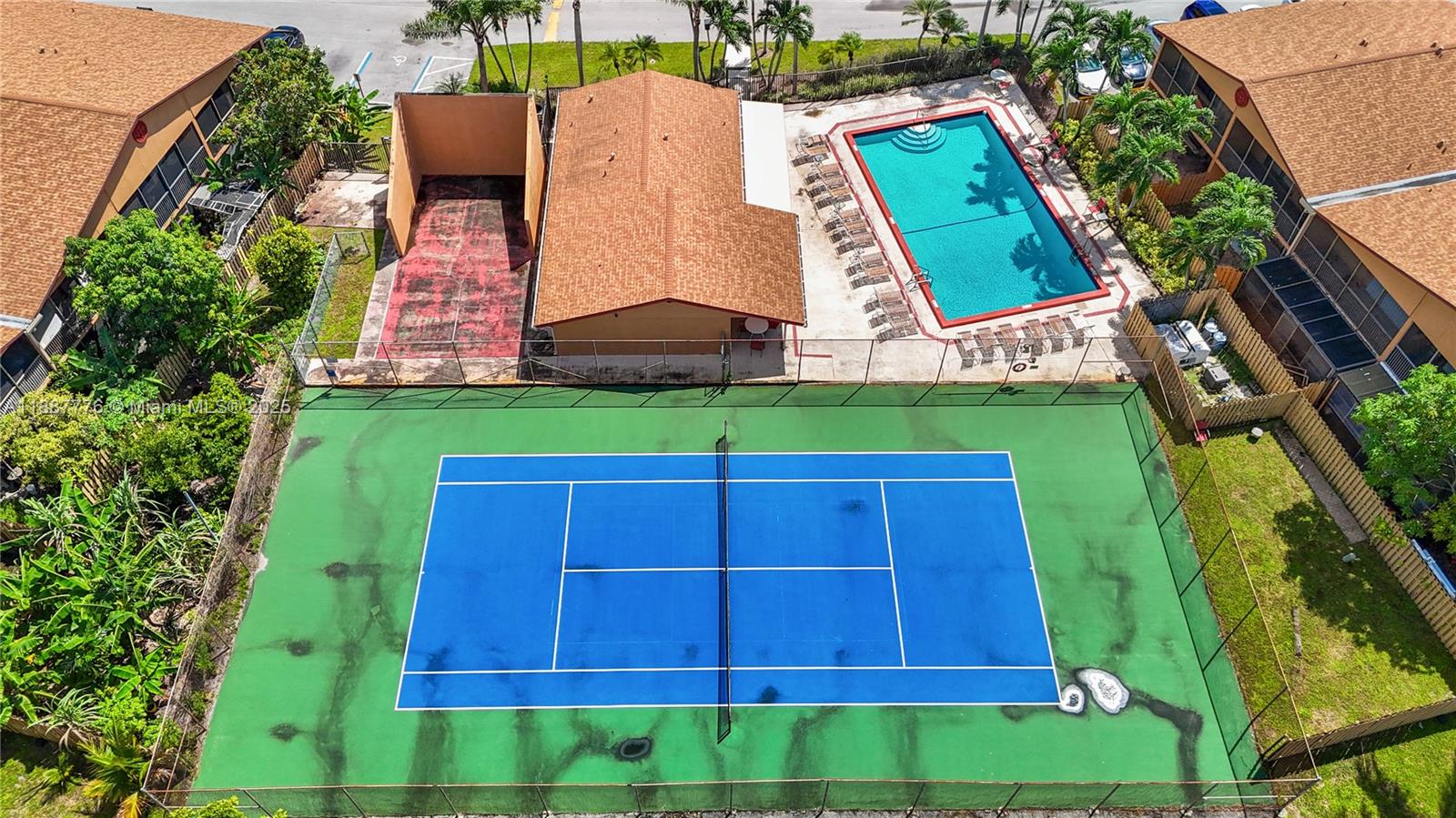 FAIRWAYS OF SUNRISE - Residential