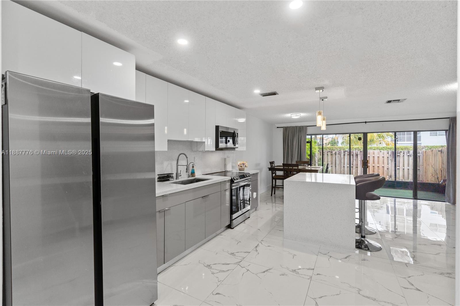 FAIRWAYS OF SUNRISE - Residential