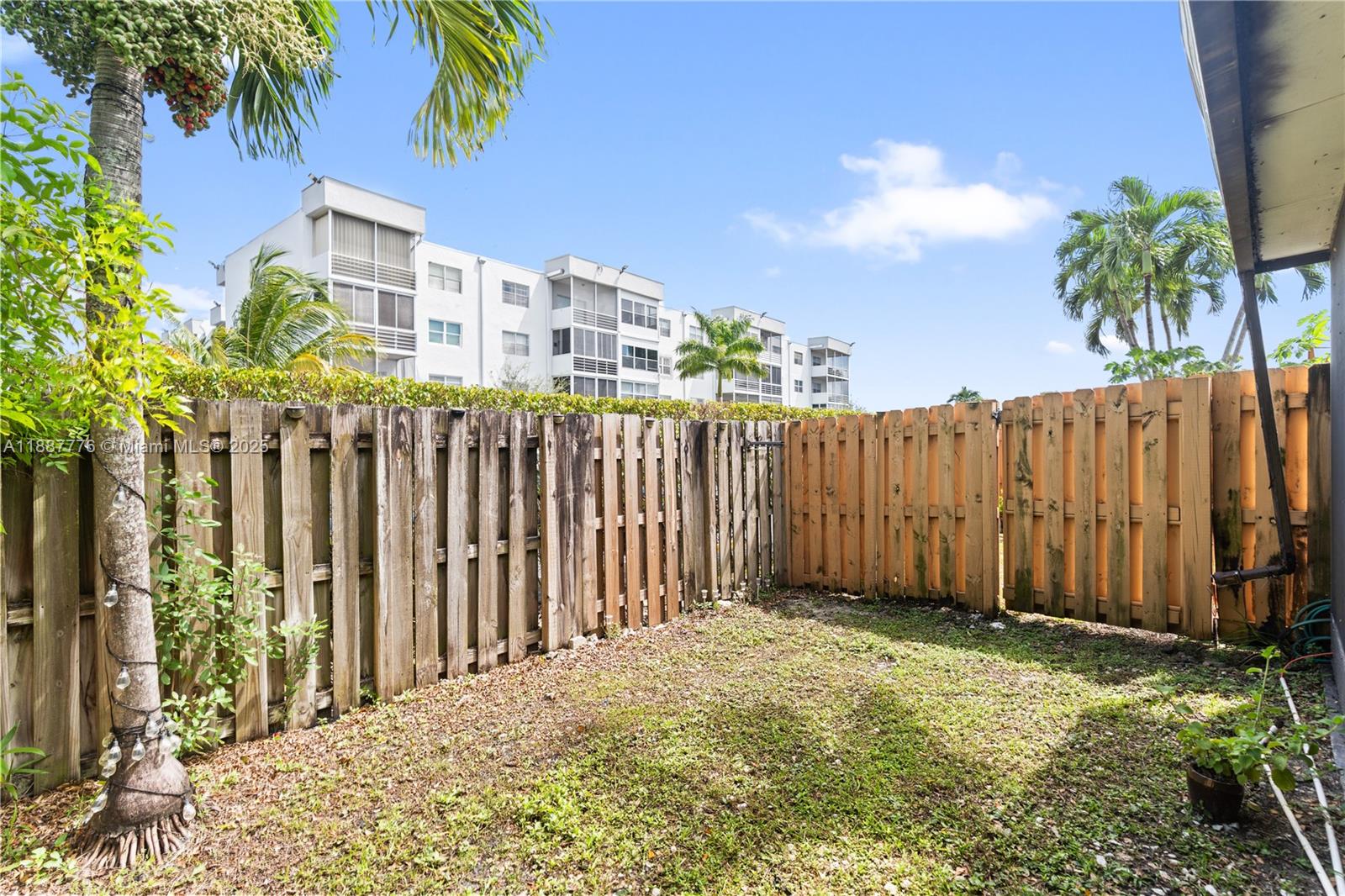 FAIRWAYS OF SUNRISE - Residential