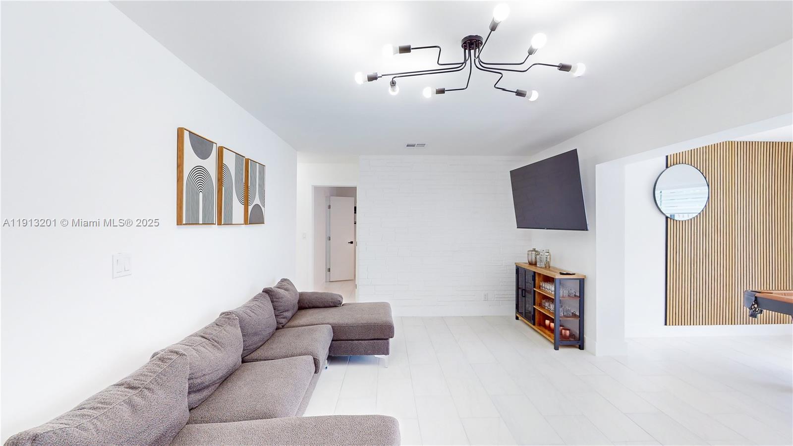 DRIFTWOOD ACRES NO 13 - Residential Lease