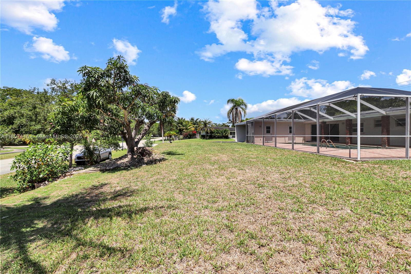 HERMAN HILLS - Residential