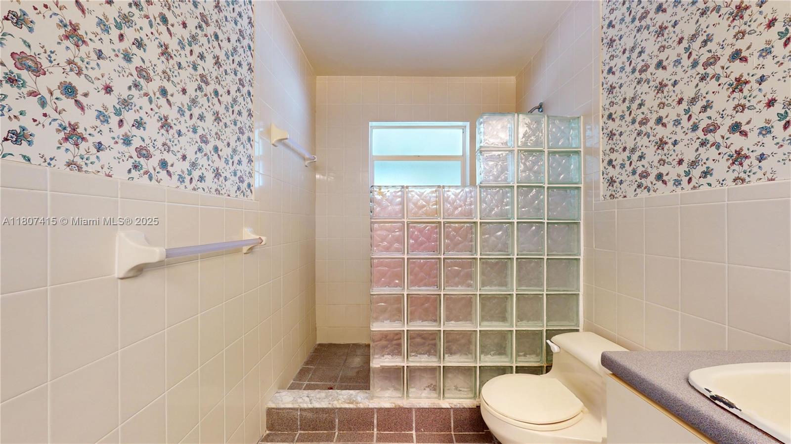 HERMAN HILLS - Residential