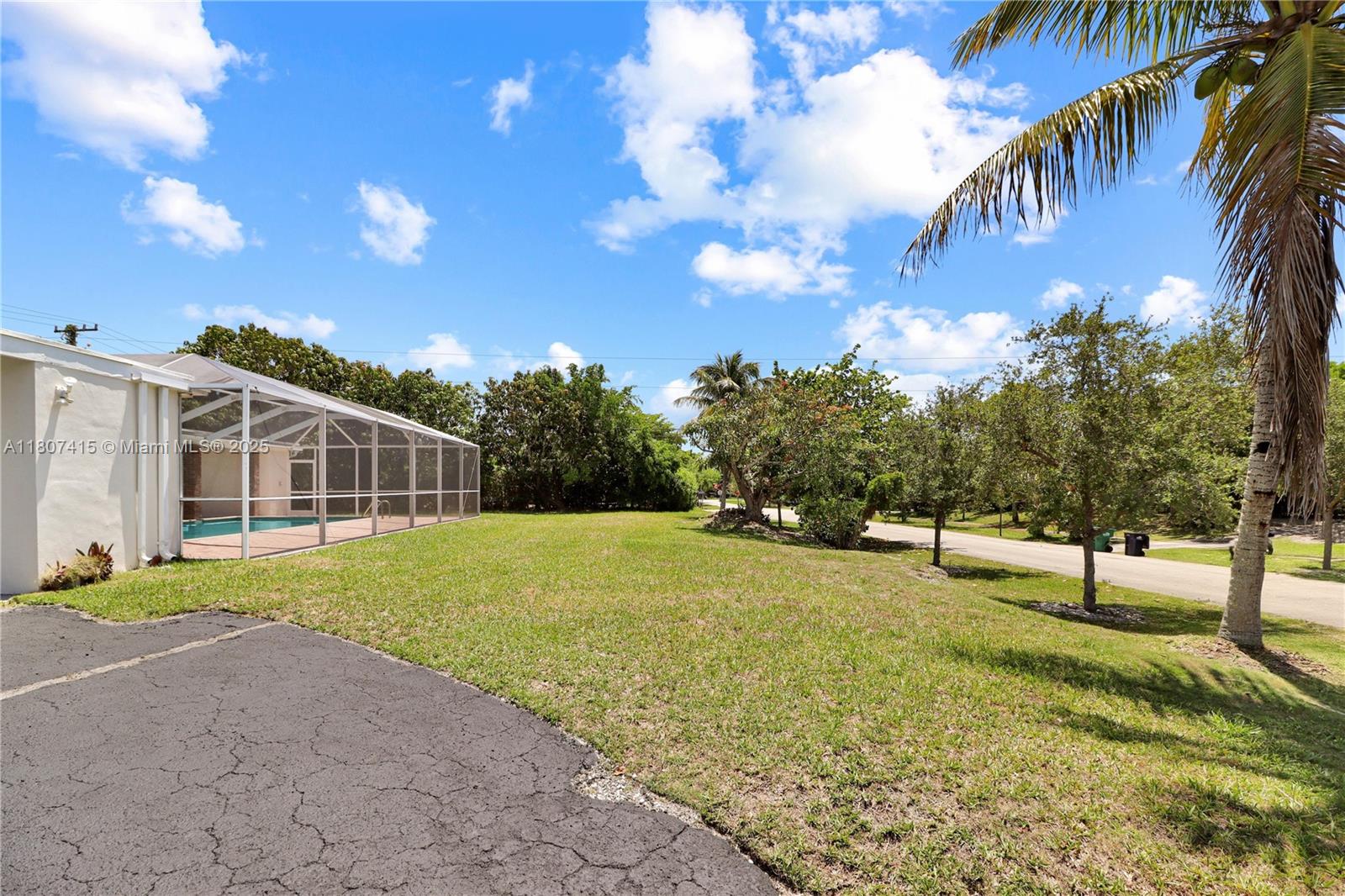 HERMAN HILLS - Residential