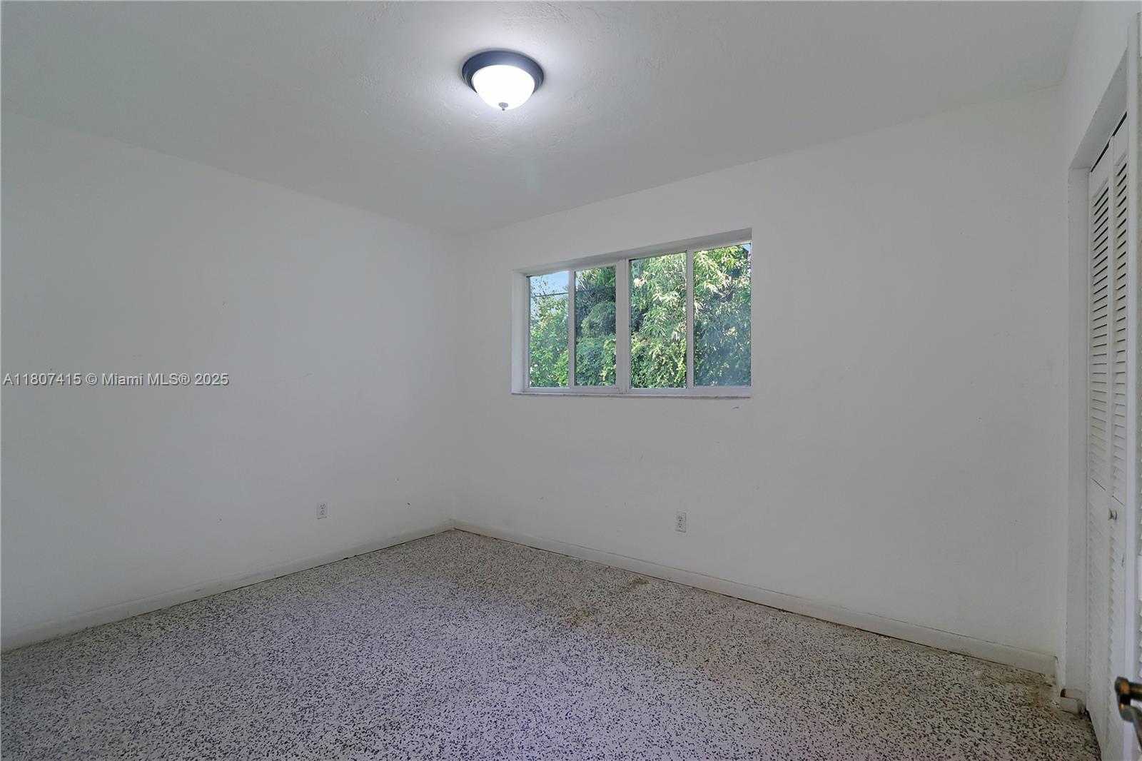 HERMAN HILLS - Residential