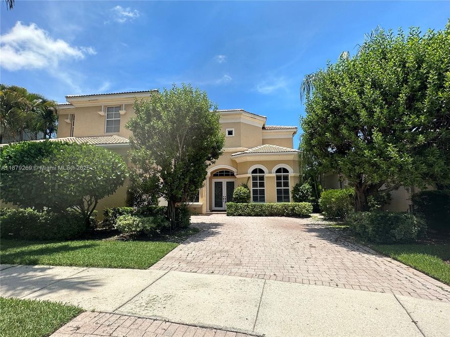 Stunning 5-bedroom, 5.5-bathroom single-family home available for rent in the prestigious Mirasol community of Palm Beach Gardens. This expansive 4,042 sq ft residence boasts a private pool, large yard, serene lake views, and an open kitchen, all situated at the end of a quiet cul-de-sac. Built in 2004, the home offers spacious living areas and a luxurious master suite. Residents enjoy access to Mirasol’s premier country club amenities with a social membership. Conveniently located minutes from I-95, the Florida Turnpike, and major shopping centers.