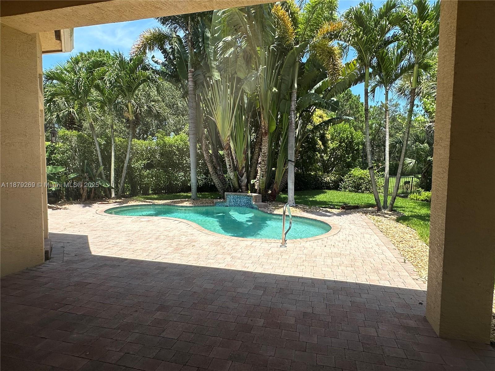 MIRASOL PAR 23 - Residential Lease