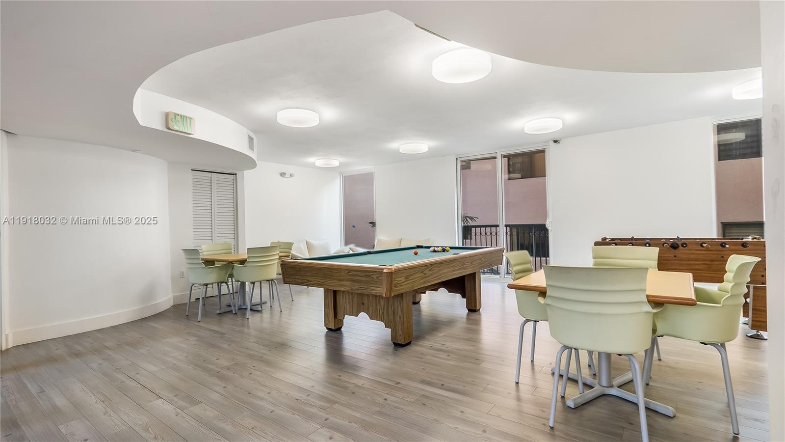 SURFSIDE PALMS CONDO - Residential