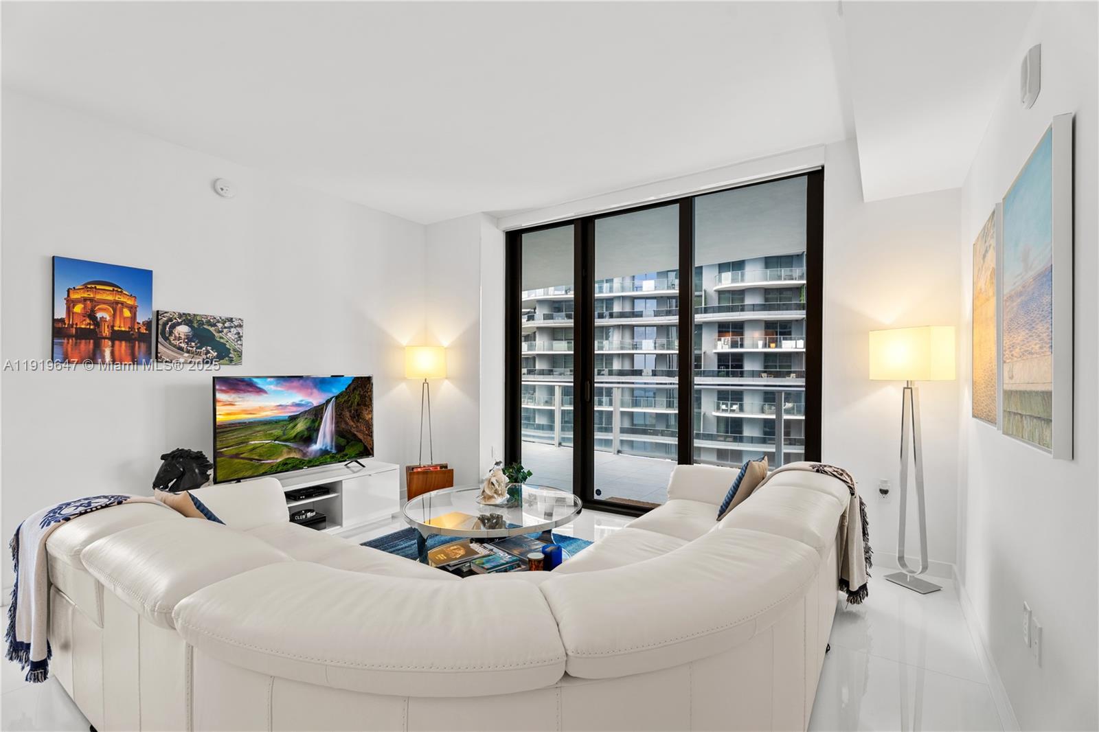 1010 Brickell Ave 4206