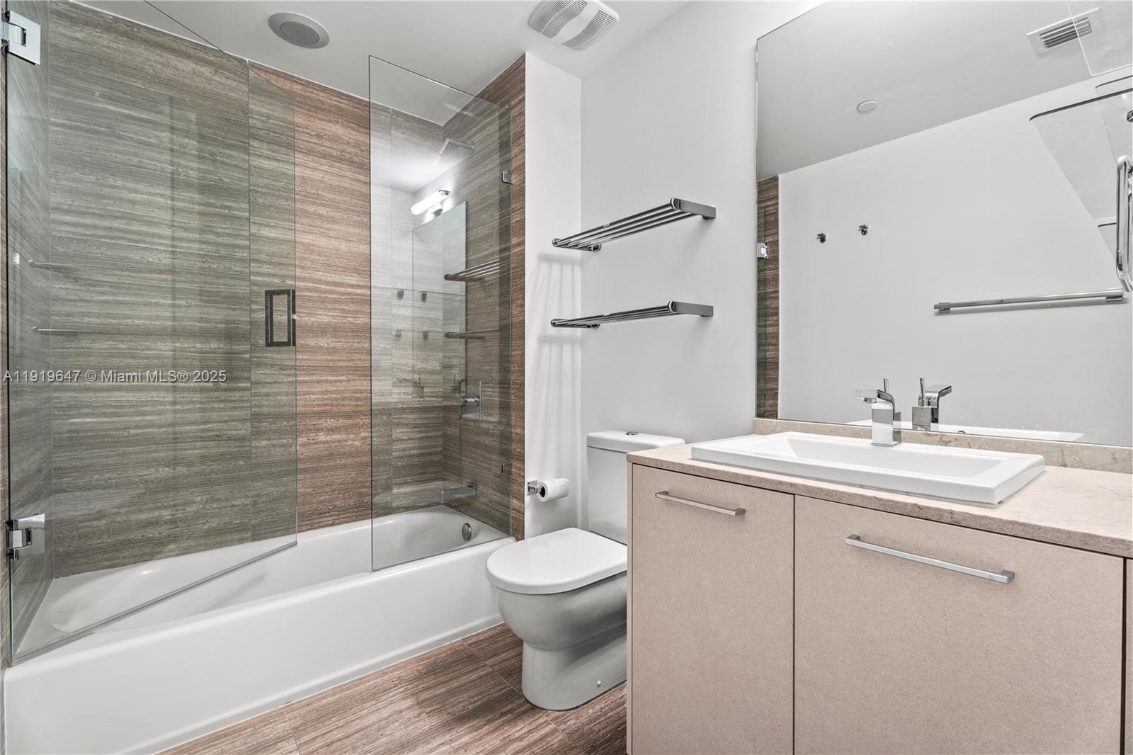 1010 BRICKELL CONDO - Residential