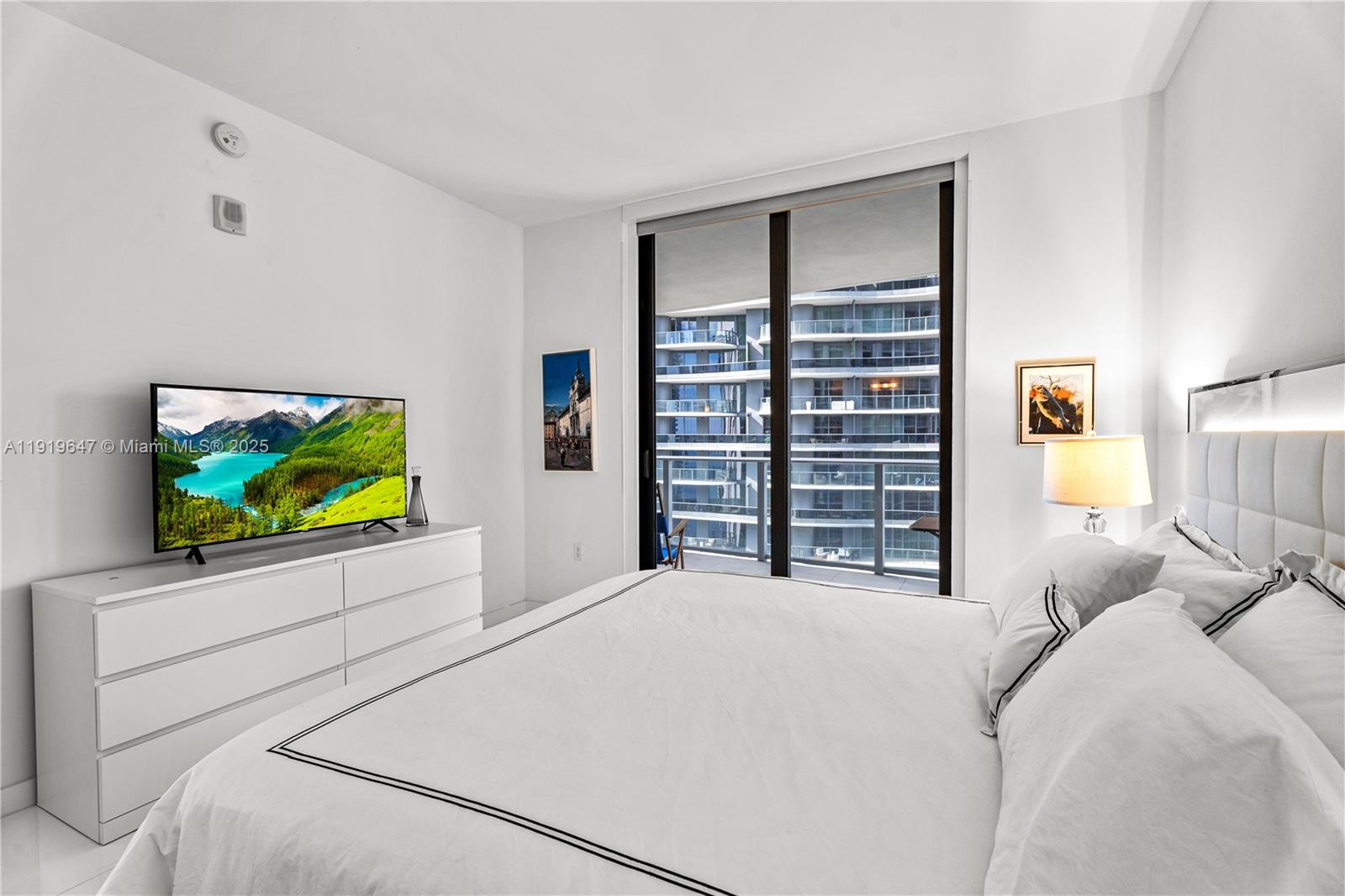 1010 BRICKELL CONDO - Residential