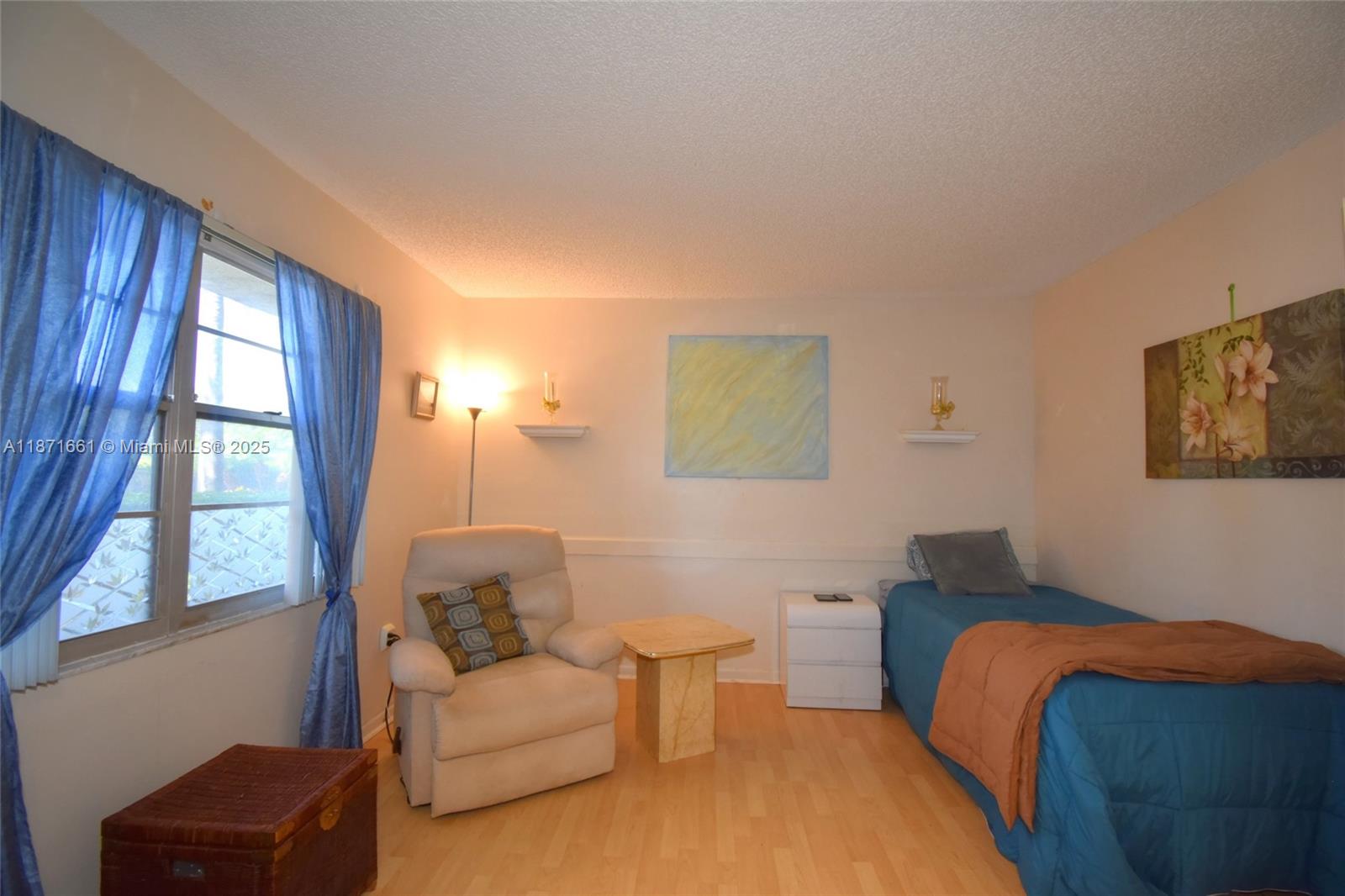 IVANHOE EAST AT CENTURY V - Residential