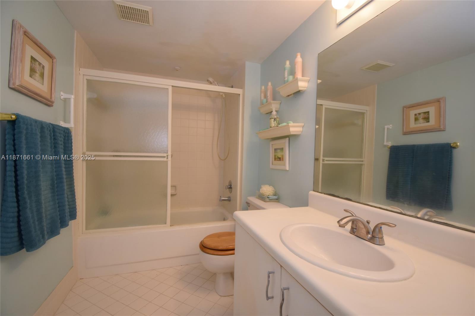 IVANHOE EAST AT CENTURY V - Residential