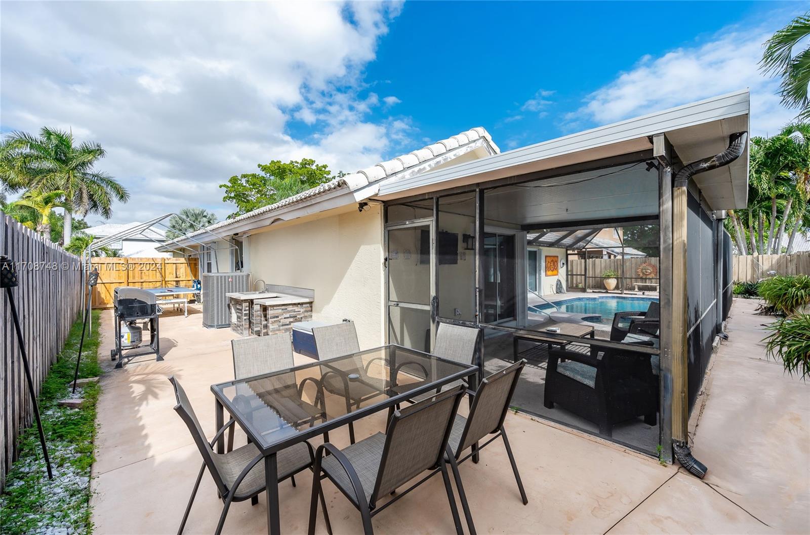 LAKES BY THE BAY SEC 7 - Residential