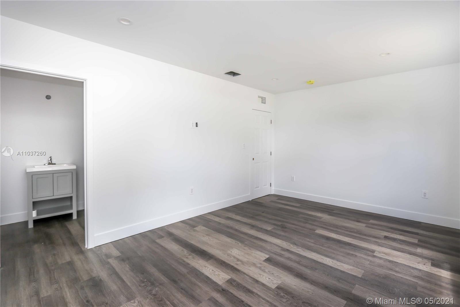 SANTA CLARA SUB - Residential Income