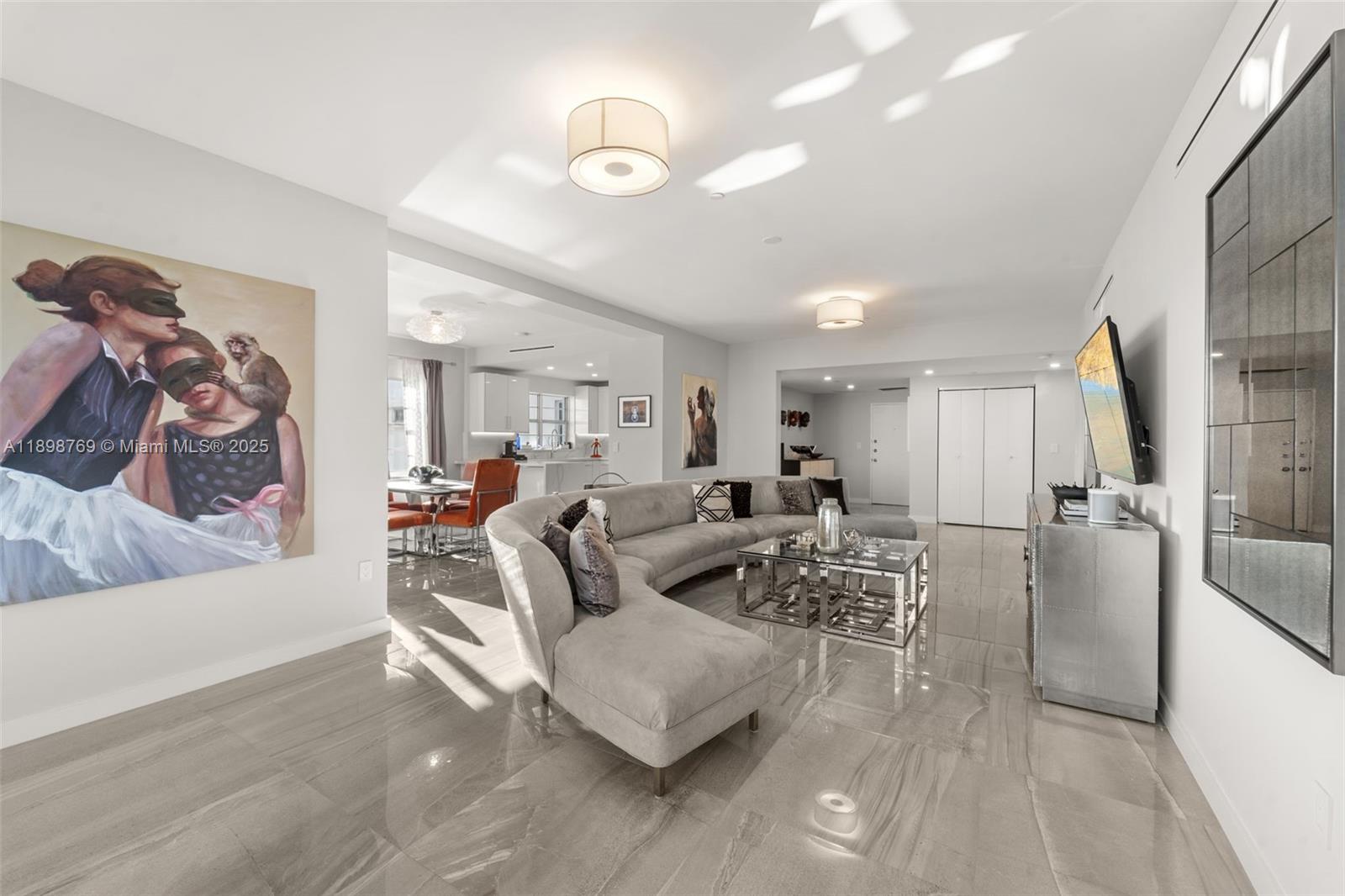 BELLE TOWERS CONDO - Residential Lease