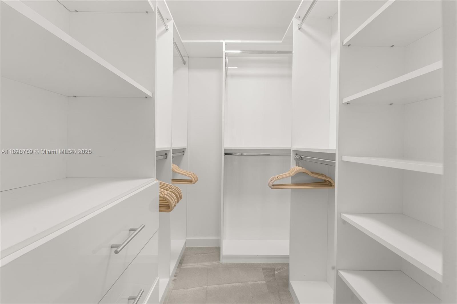 BELLE TOWERS CONDO - Residential Lease