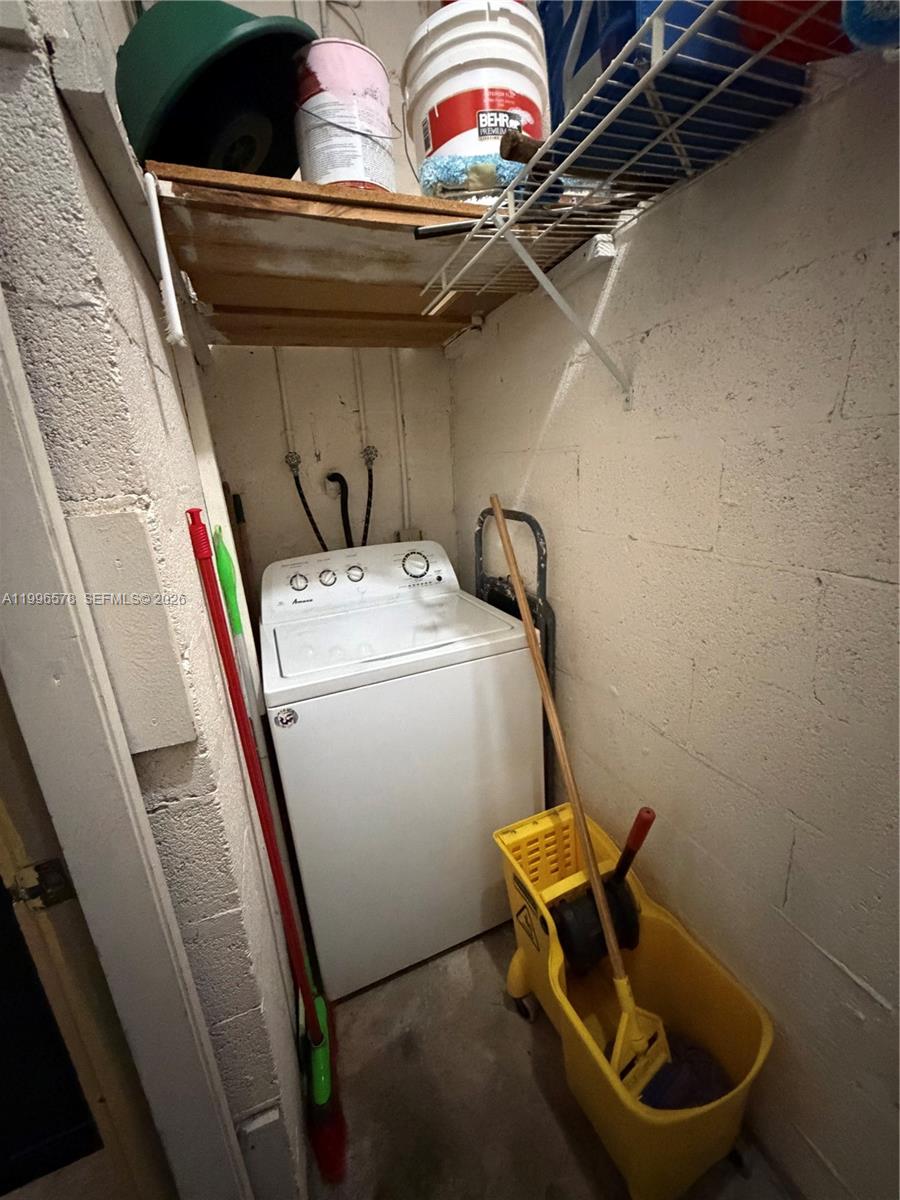 HAMMOCKS TRAILS CONDO - Residential Lease