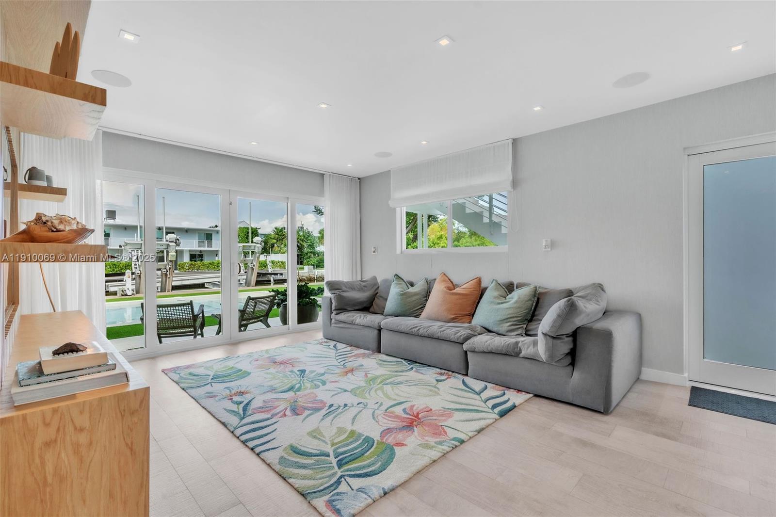 TROPICAL ATLANTIC SHORES - Residential